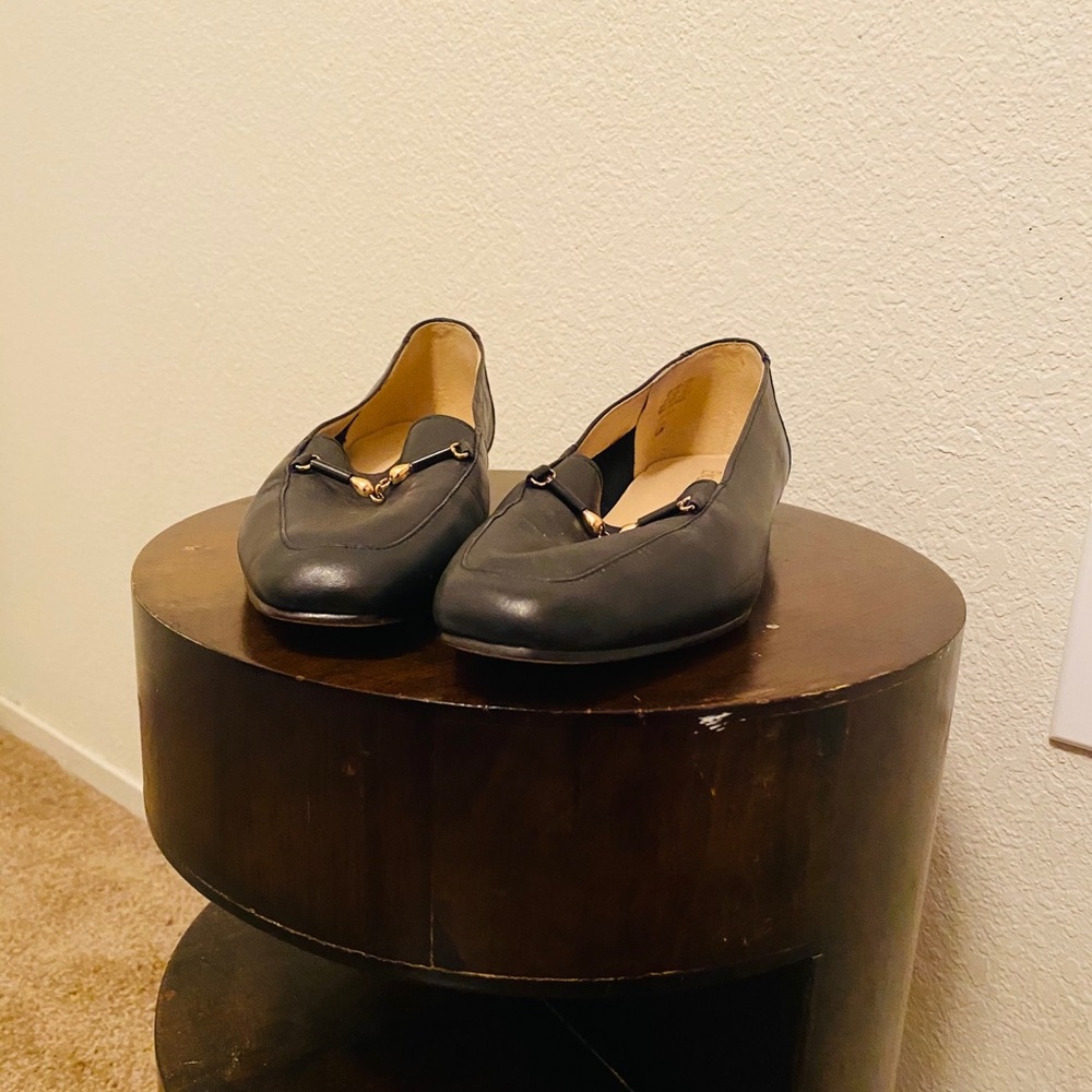 Shoes - Picture 3 of 7